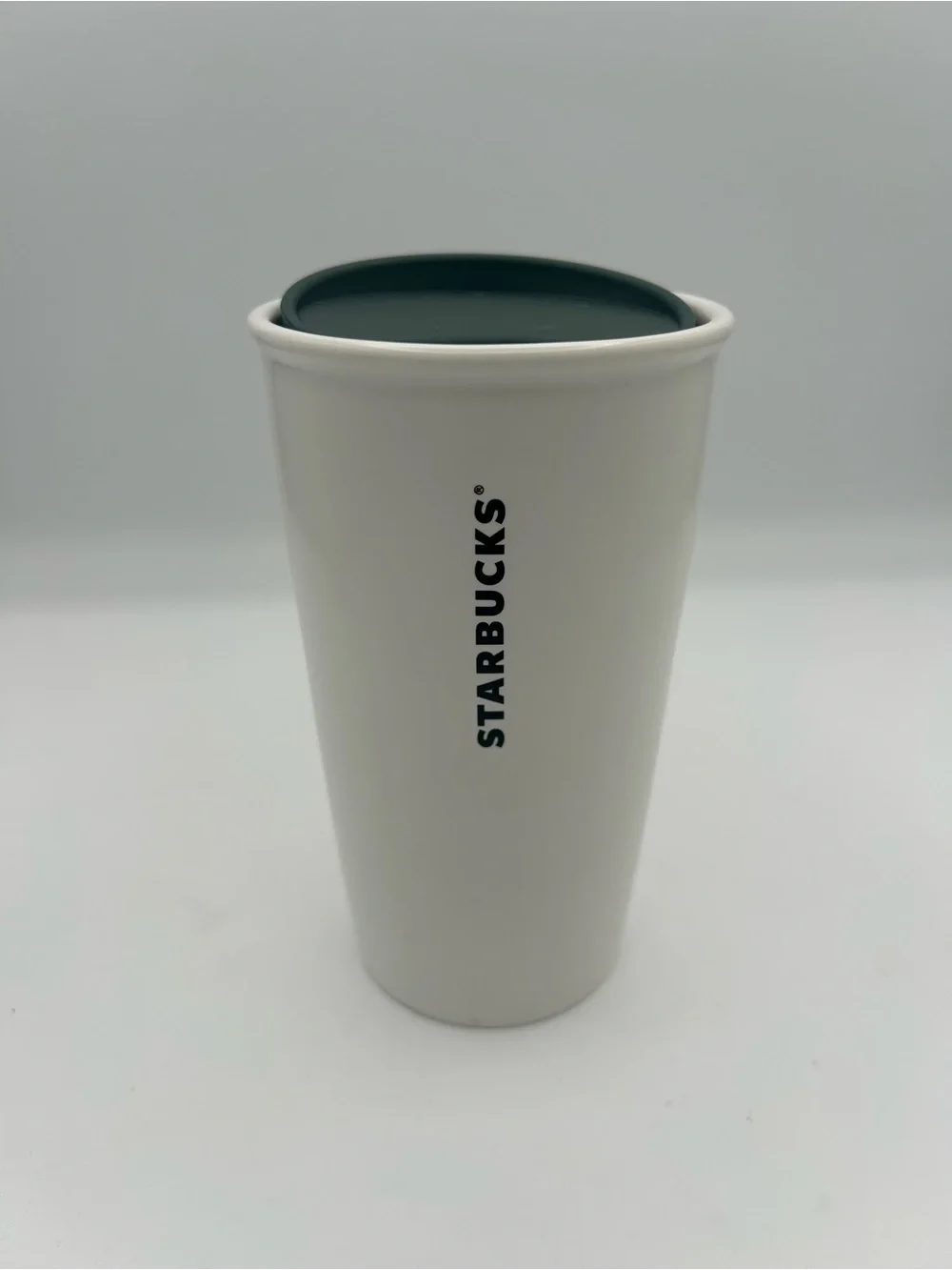 Starbucks 2015 XOXO Lips Ceramic Tumbler 12oz
